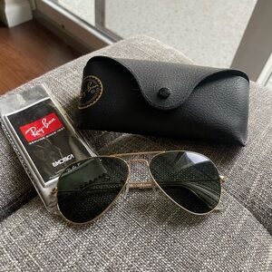 NEW Polarized Ray-Ban Aviators